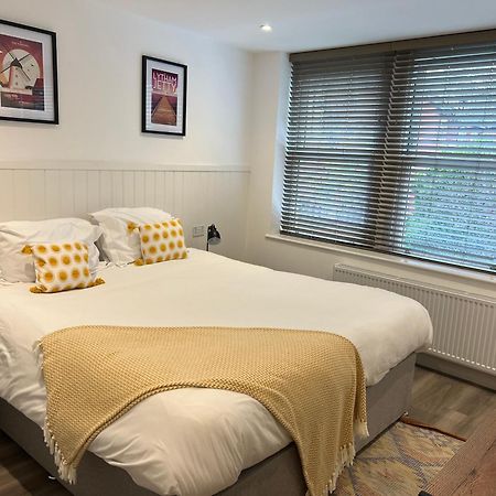 Mode Apartments St Annes Литам-Сент-Эннс Экстерьер фото