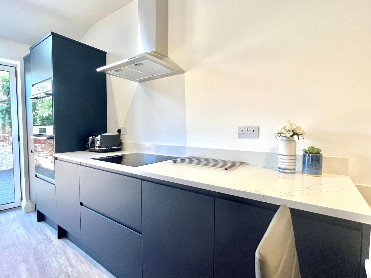 Mode Apartments St Annes Литам-Сент-Эннс Экстерьер фото