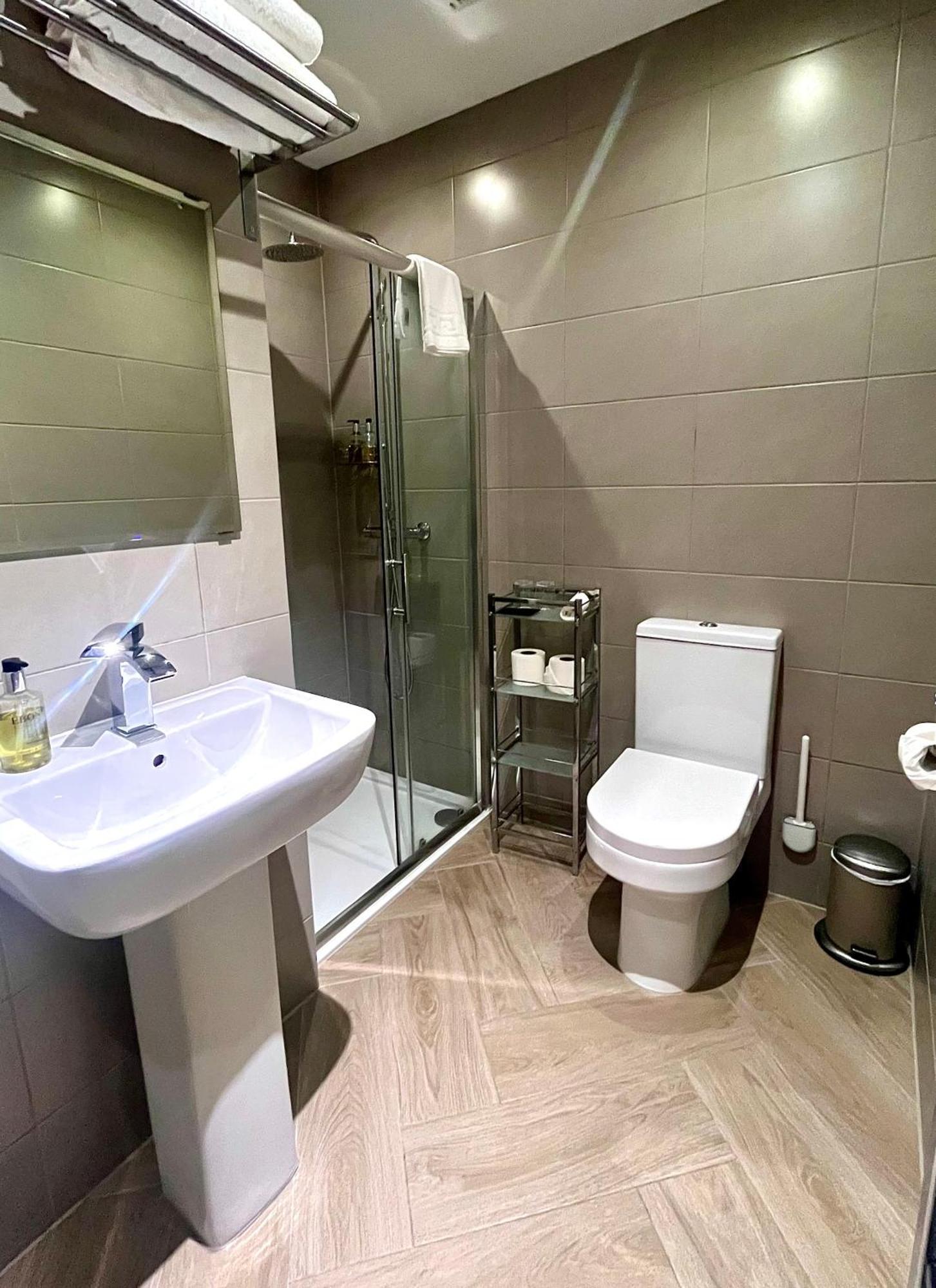 Mode Apartments St Annes Литам-Сент-Эннс Экстерьер фото