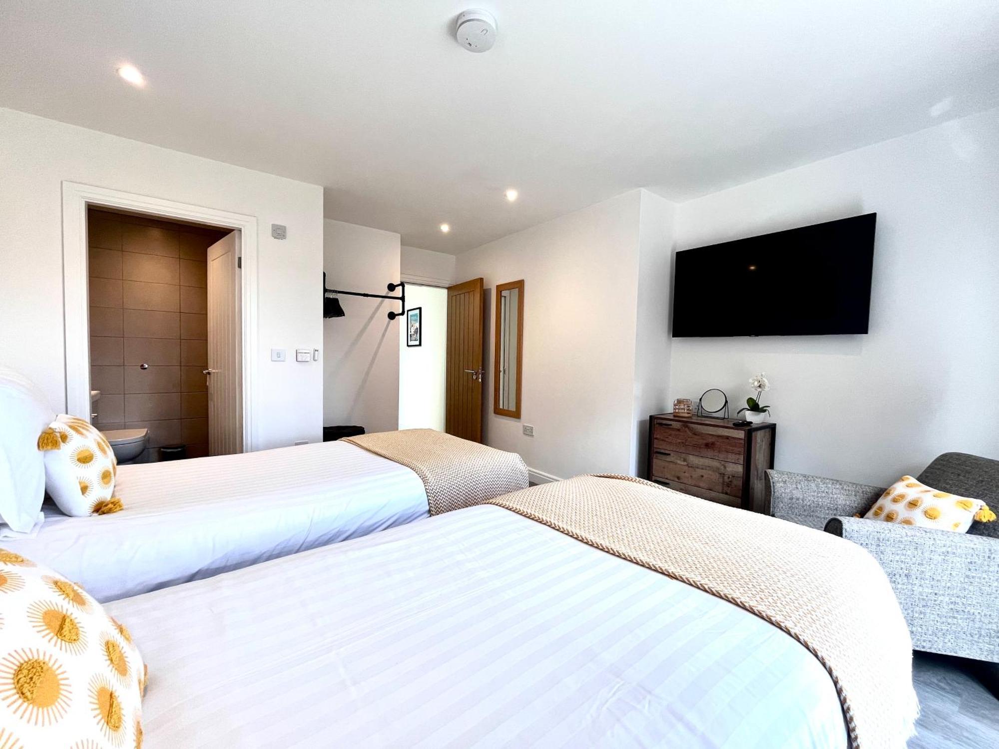 Mode Apartments St Annes Литам-Сент-Эннс Экстерьер фото